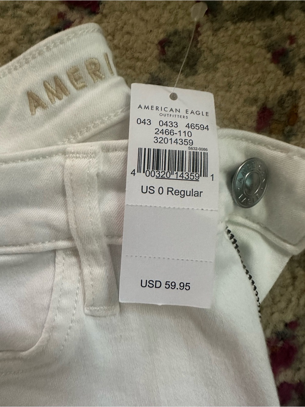 American Eagle Outfitters White Ripped Skinny Jeans - Picture 2 of 2